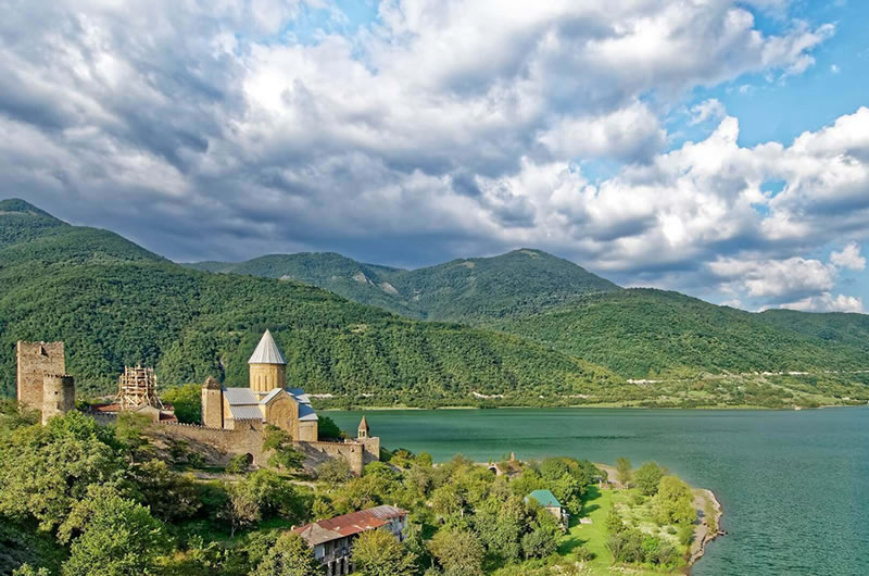 Ananuri fortress